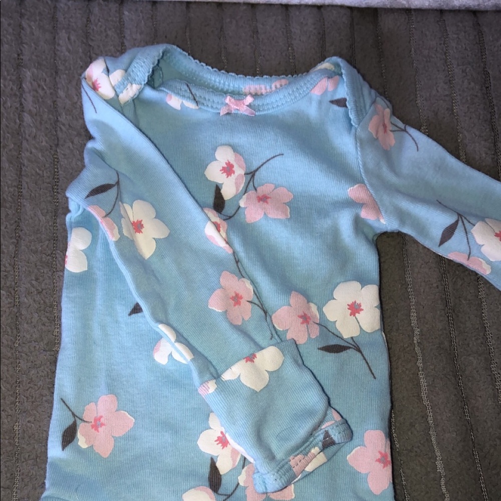 Newborn onesie long sleeve
